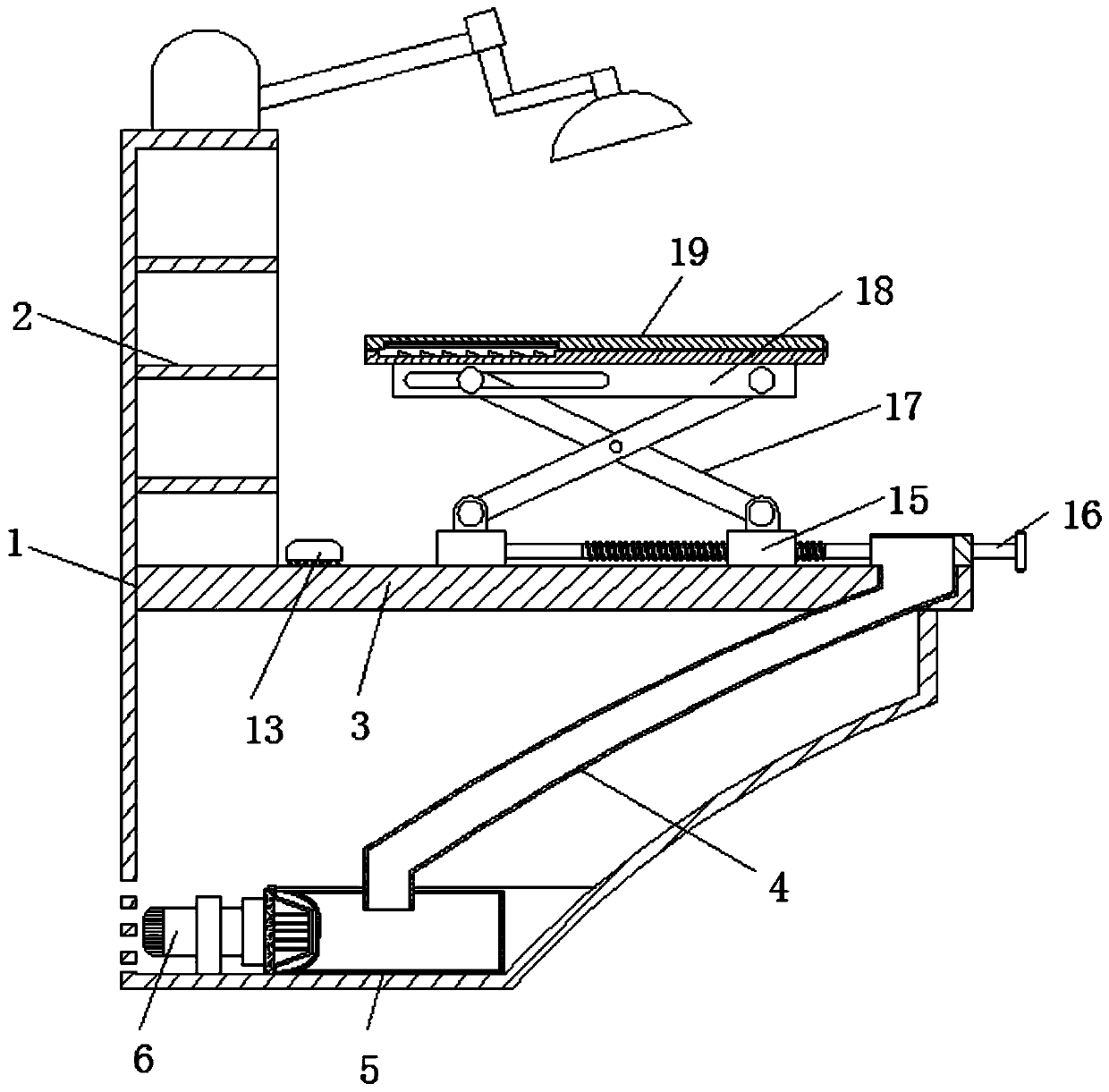 Hardware development operation table capable of automatically cleaning by utilizing chain reciprocating motion