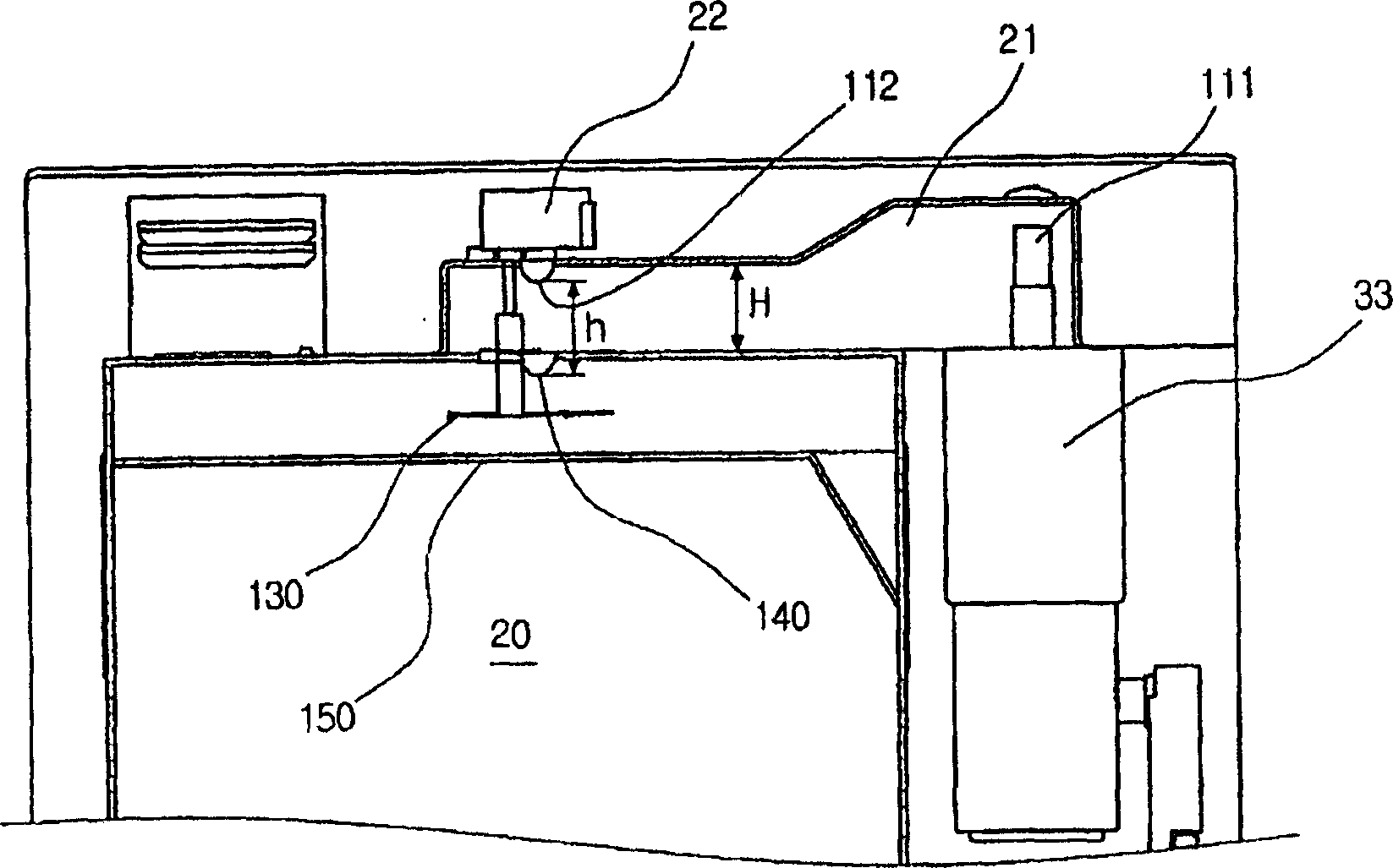 Microwave oven and radiating structure of microwave in microwave oven