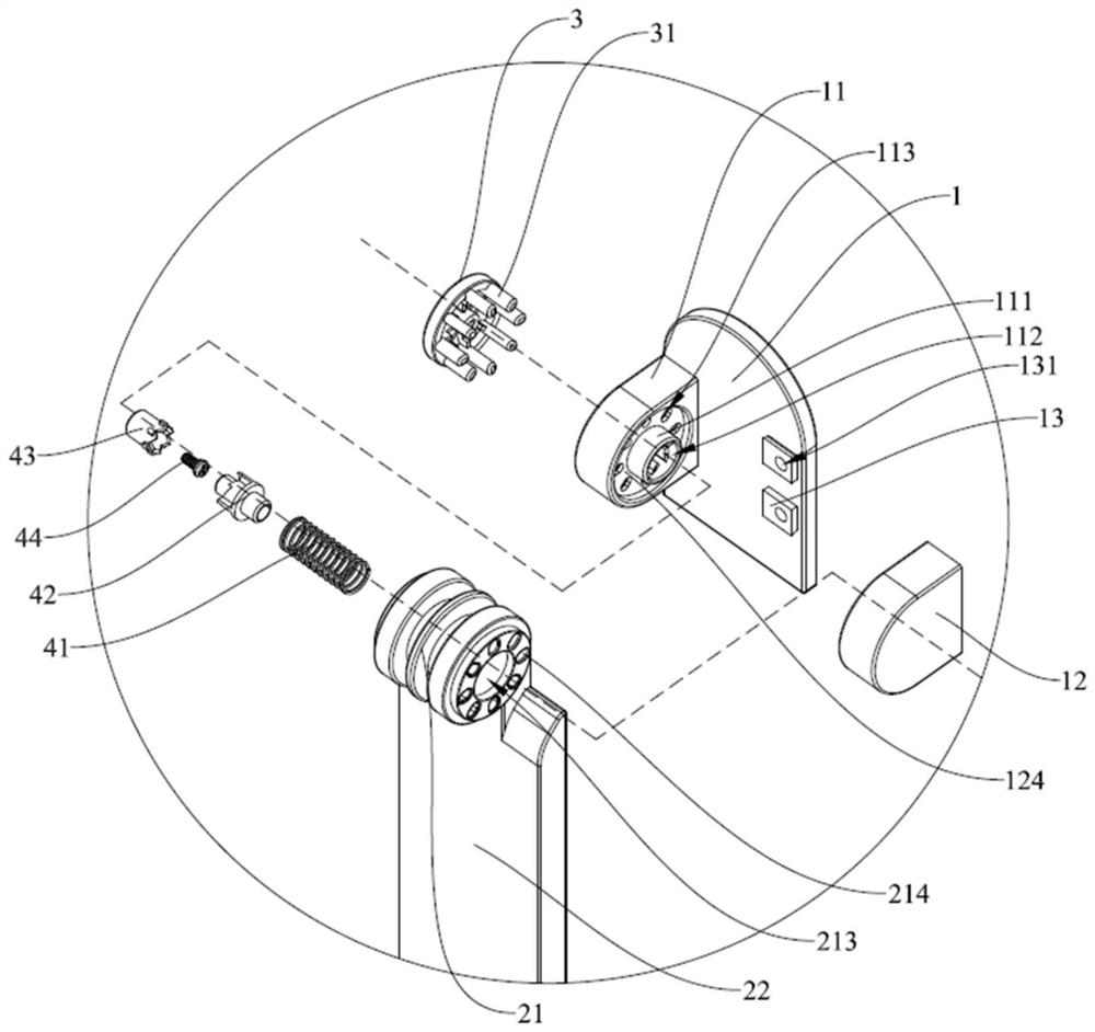 Solar panel supporting structure and solar module