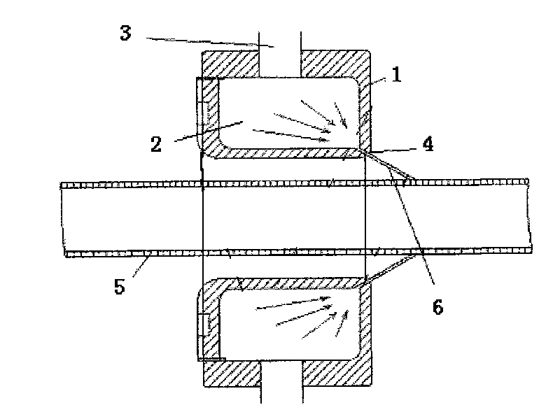 Blowing drying device after underwater pressure test of welded pipe