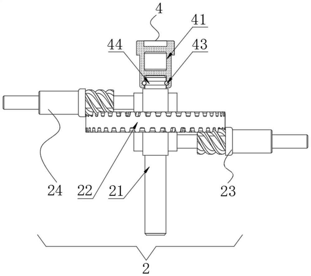 Hypoid adjustable gap gear speed reducer and adjusting and testing method