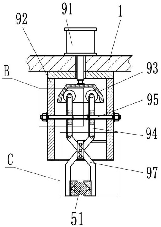 Automatic metal wire cutting structure for carbon brush forming machine