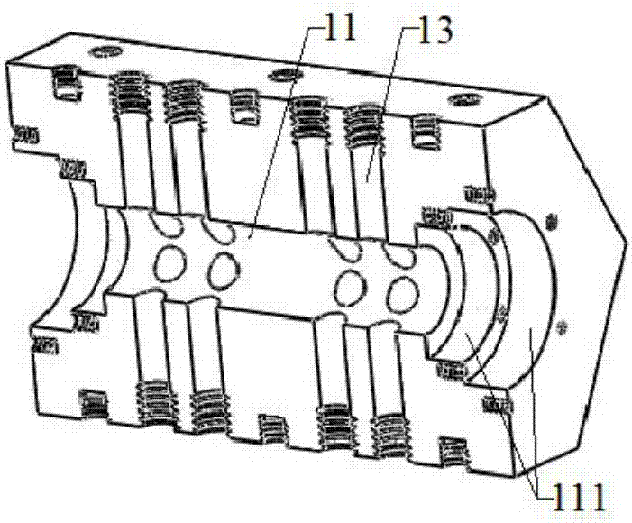 Multifunctional pipe tool inner wall cleaning device and cleaning method thereof