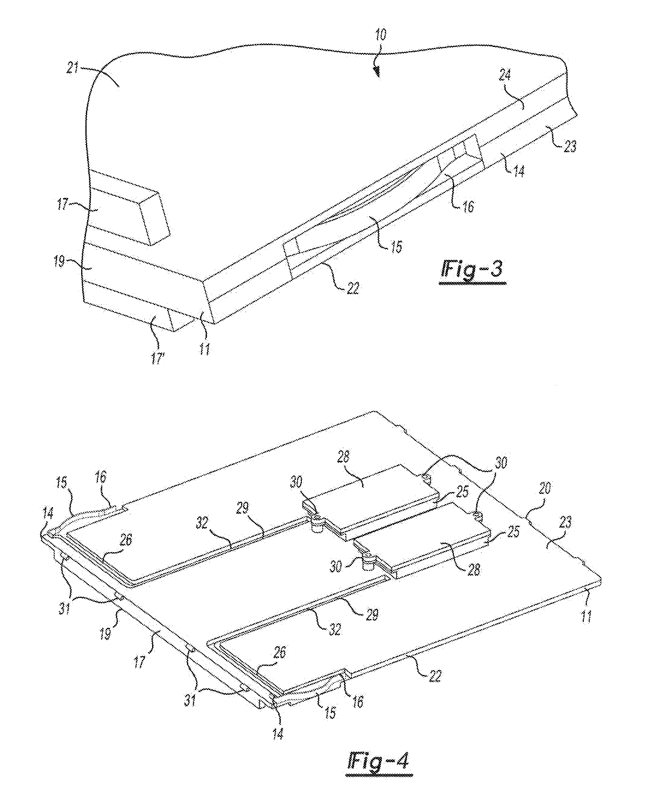 Recharging or connection tray for portable electronic devices