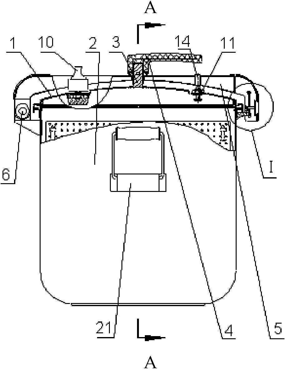 Stainless steel pressure cooker capable of being heated quickly and uniformly