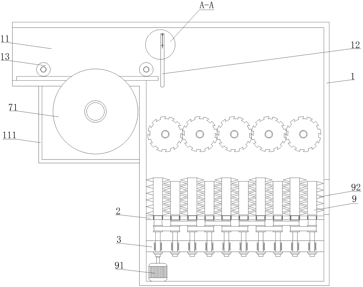 Cutting grinder for waste wood boards and using method of cutting grinder