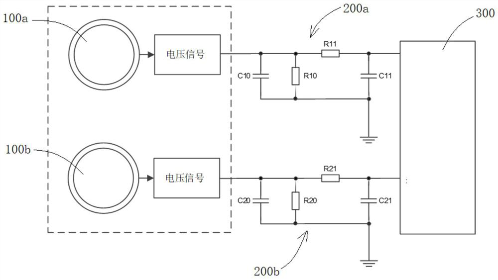 Dual current sensors realize wide-range high-precision current detection circuit and detection method