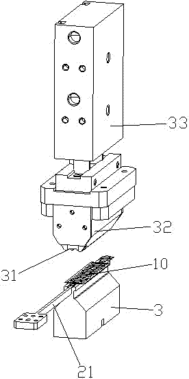 Corner forming machine