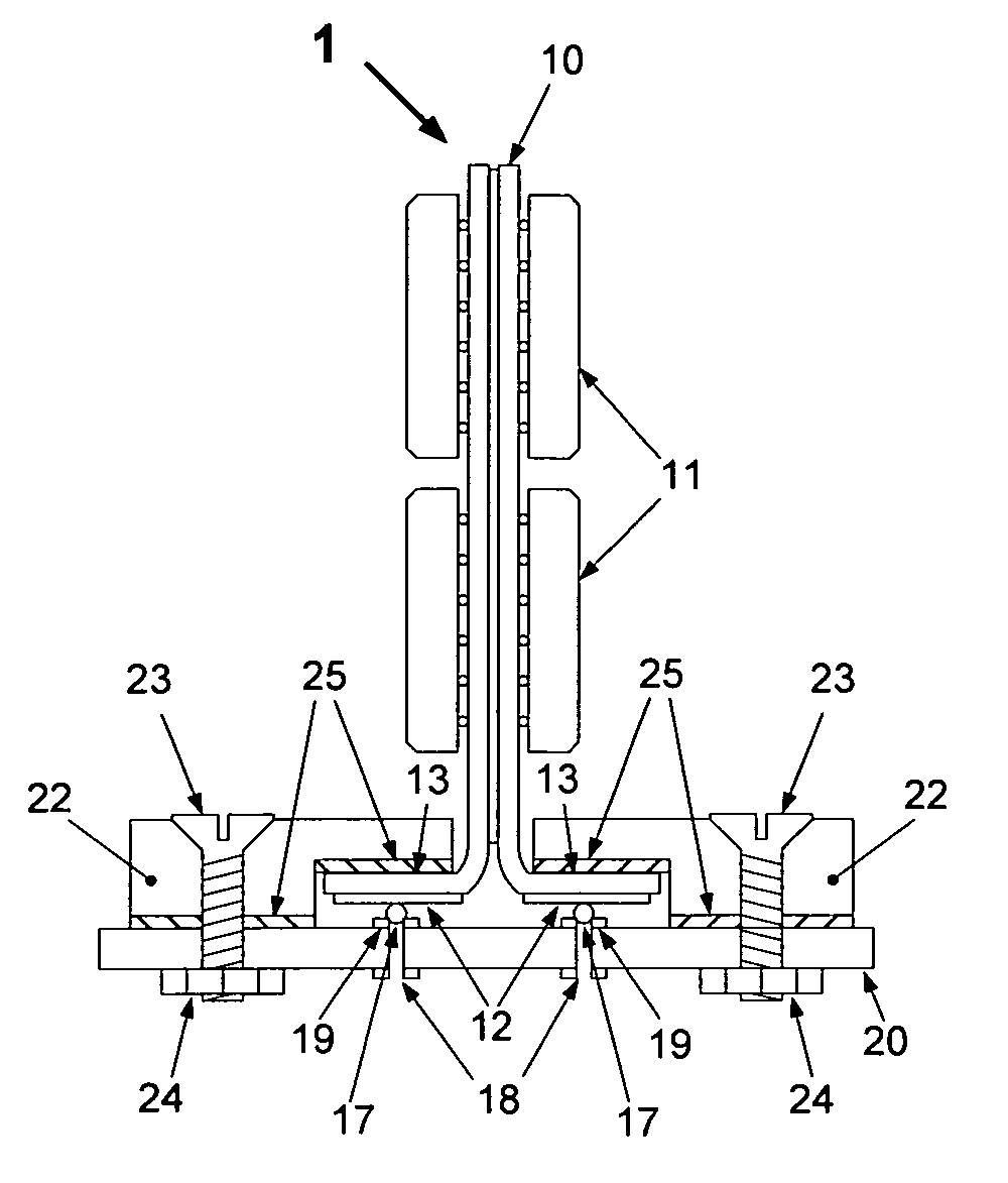 Electronic module with heat spreading enclosure