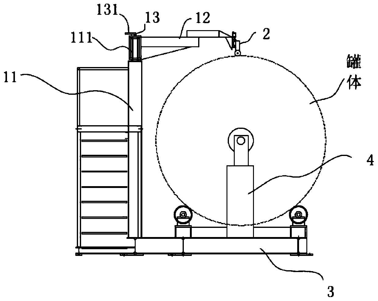 Automatic welding device for tank body