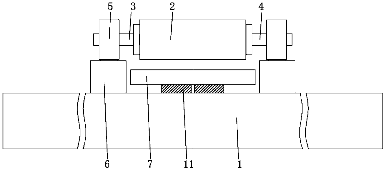 Impressing cylinder protecting device for high-pressrun UV ink-resistance double-layer plate