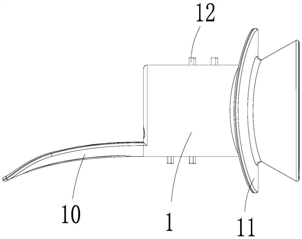 Self-service pharyngeal sample nucleic acid sampling device and autonomous nucleic acid sampling method