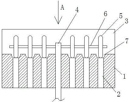 Stalk pellet flat die forming device