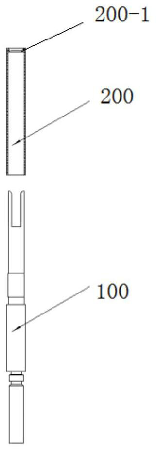 Automatic assembling equipment for riveting and extruding points of jacks and protection sleeves and assembling method thereof