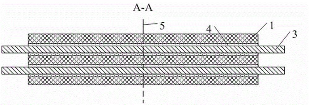 Aluminium electrolyzer cathode structure capable of reducing voltage and improving current distribution