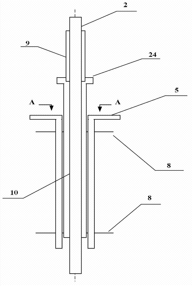 Column type extraction device for pipe bundle multi-channel phase-dispersing and extraction method thereof