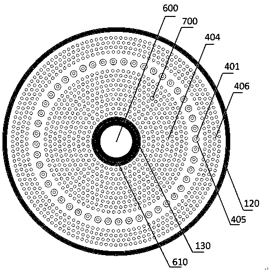 A chemical vapor deposition device