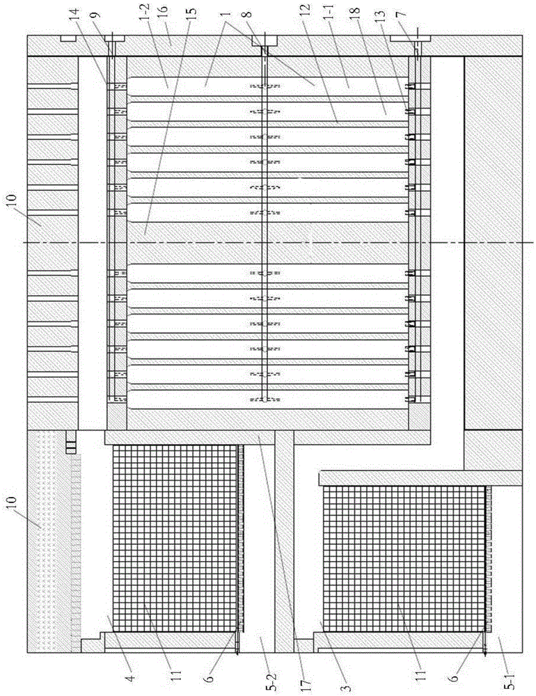 Vertical furnace with sectional heating combustion chamber and heating method of vertical furnace