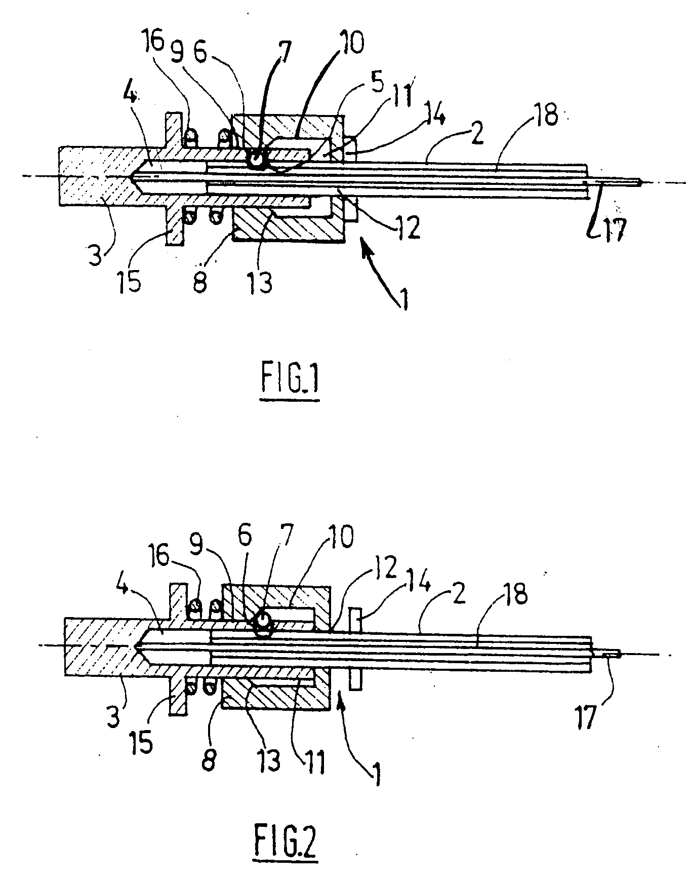 Linking assembly between a mechanical system and an adjustment actuator comprising engagement/disengagement members