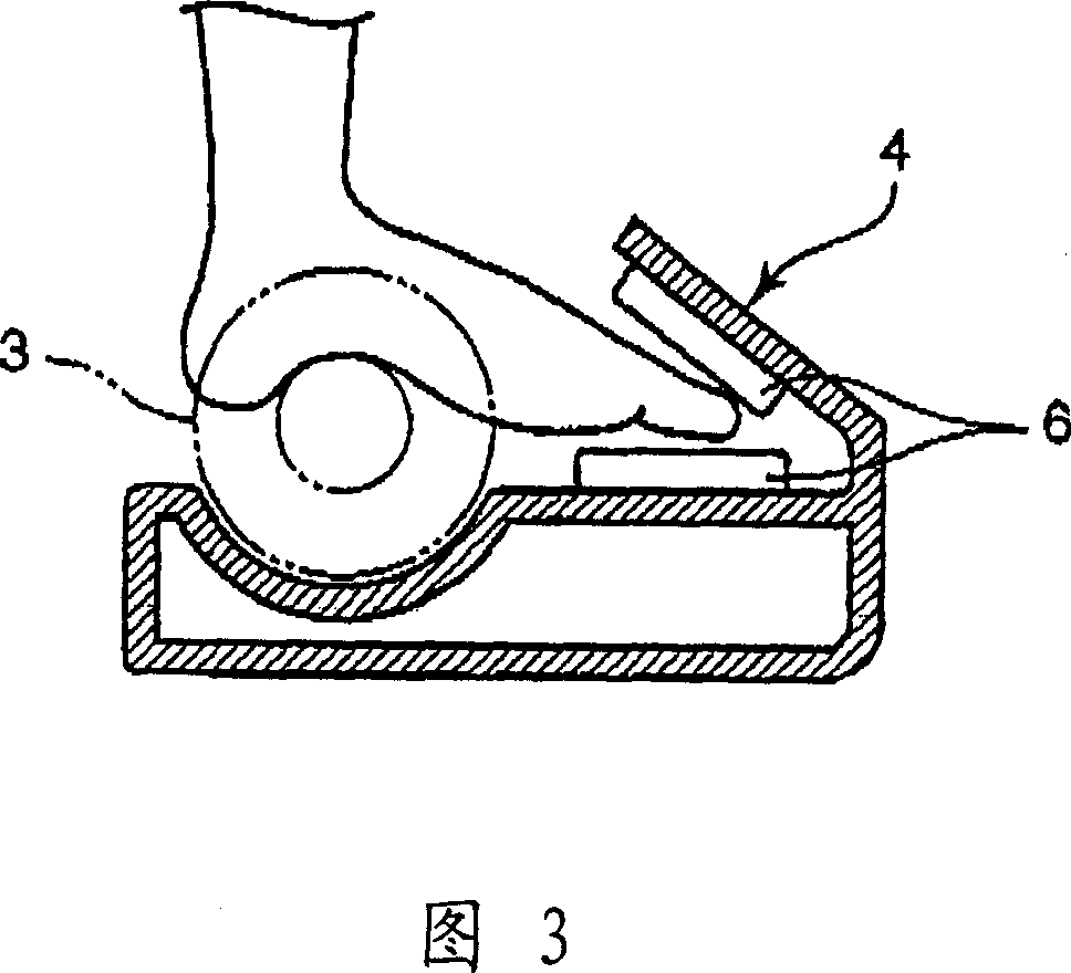 Foot massaging apparatus