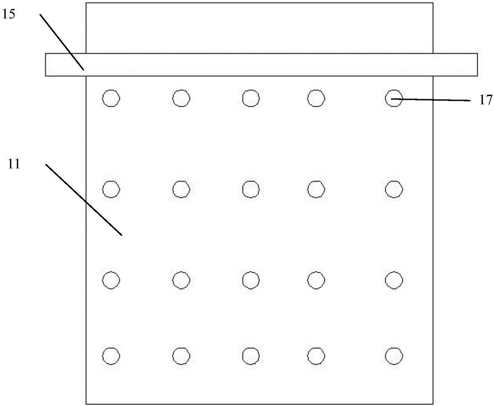 Device for sintering high-temperature-resistant material and application of device