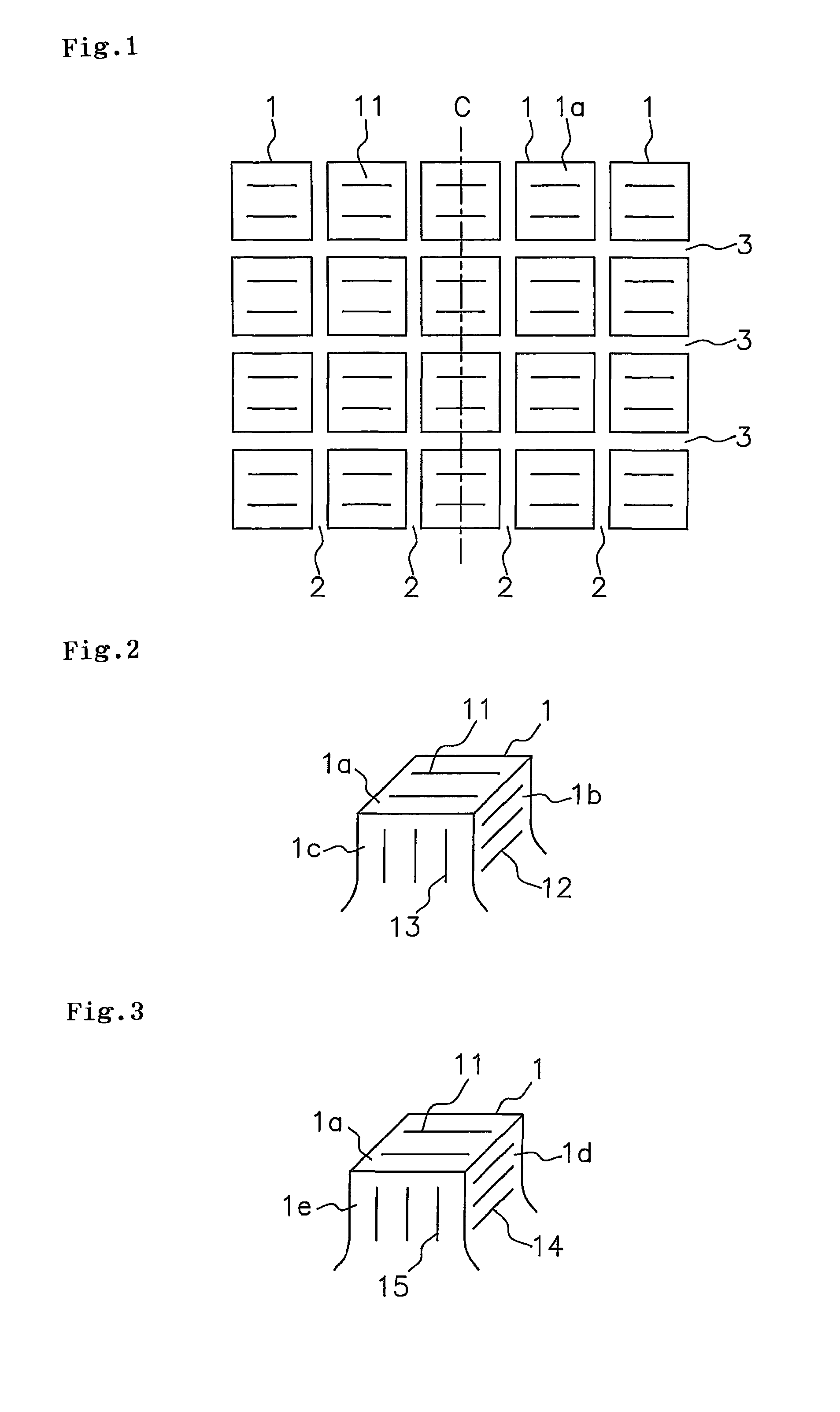 Pneumatic tire with tread including block having sipes