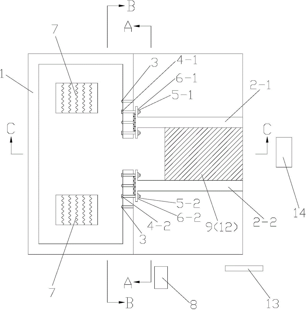 Thermal property testing device and thermal property testing method of sintering heat-preservation hollow block and external heat-preservation plate