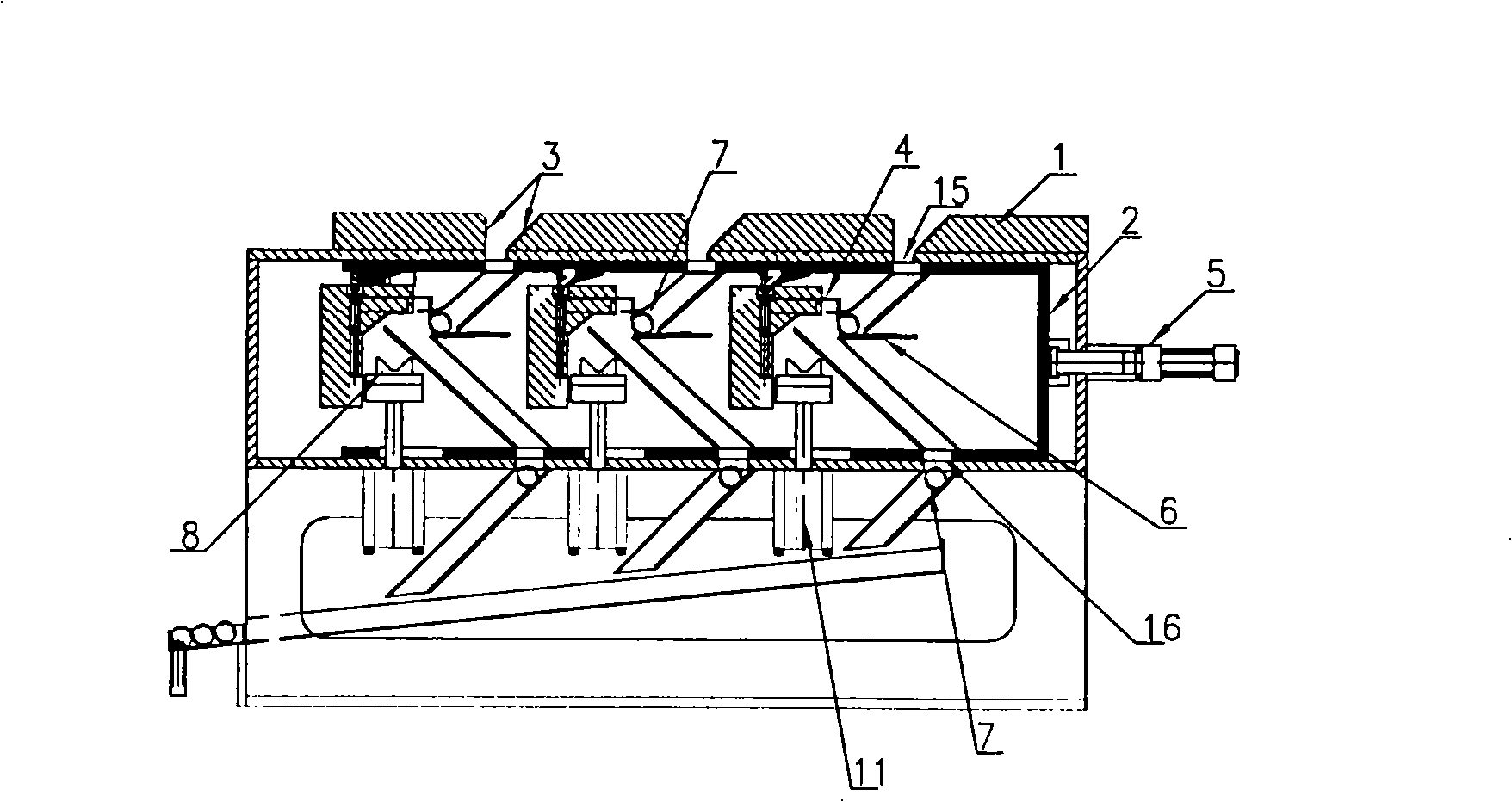 Workpiece conveying device