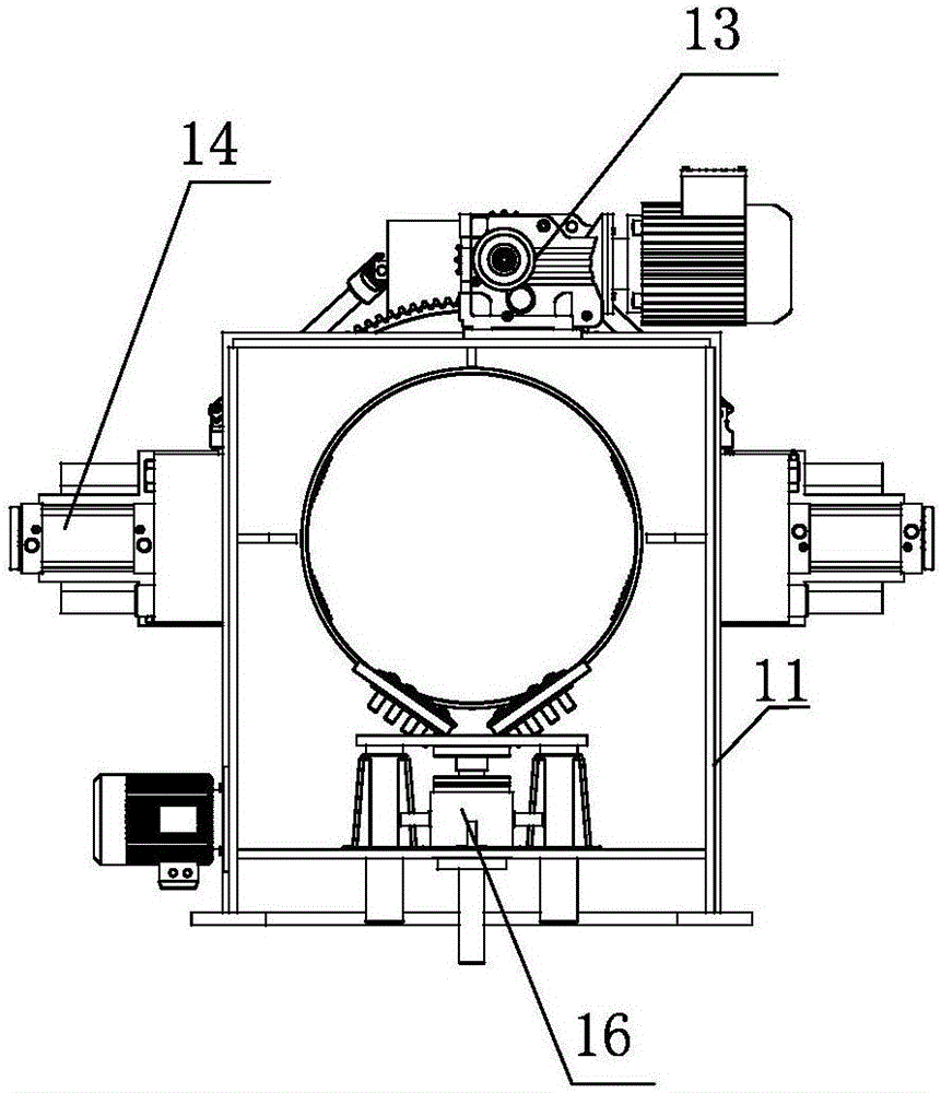 Double-direction synchronous rotating and clamping device for steel pipe cutting