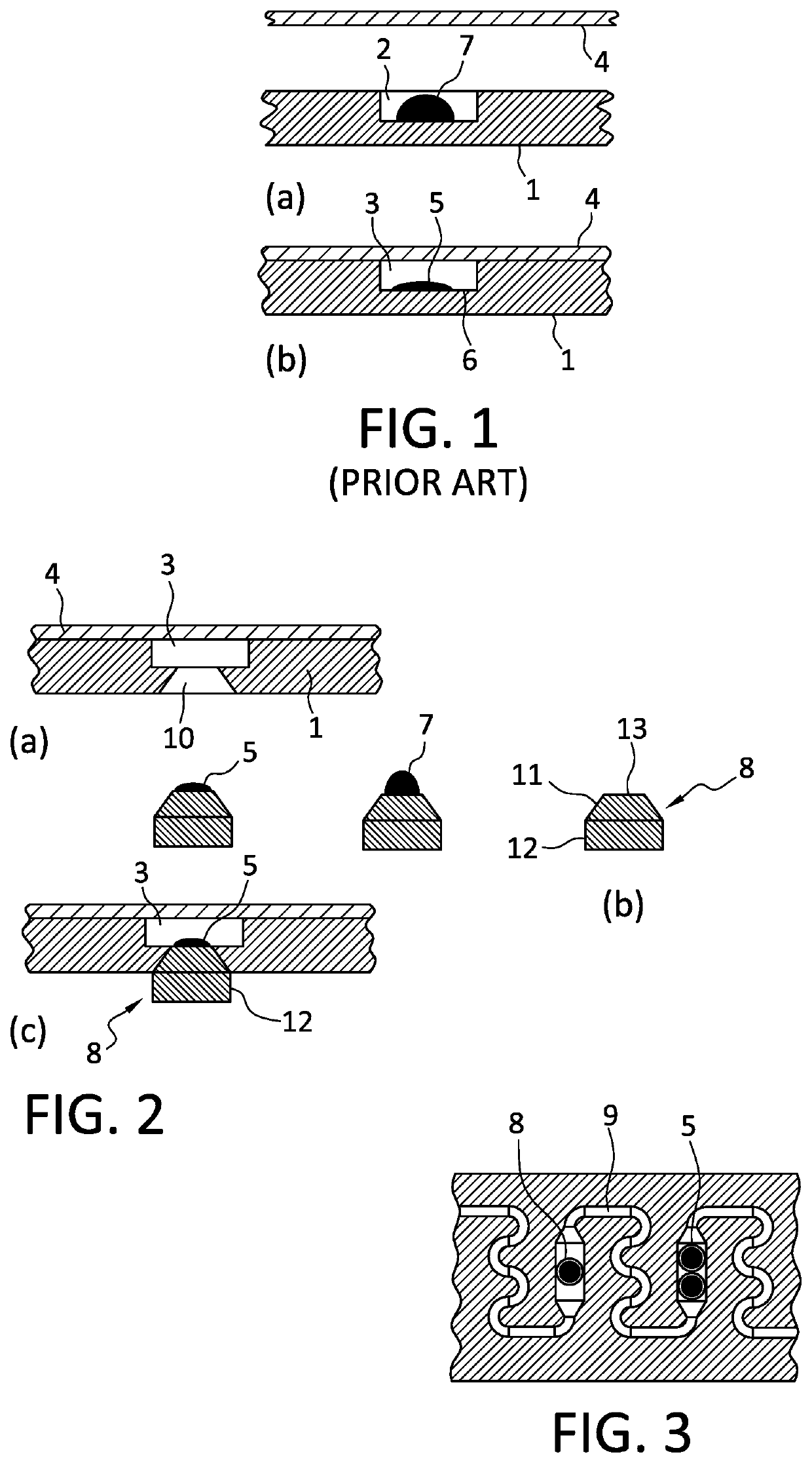 Carrier element for introducing a dry substance into a flow cell