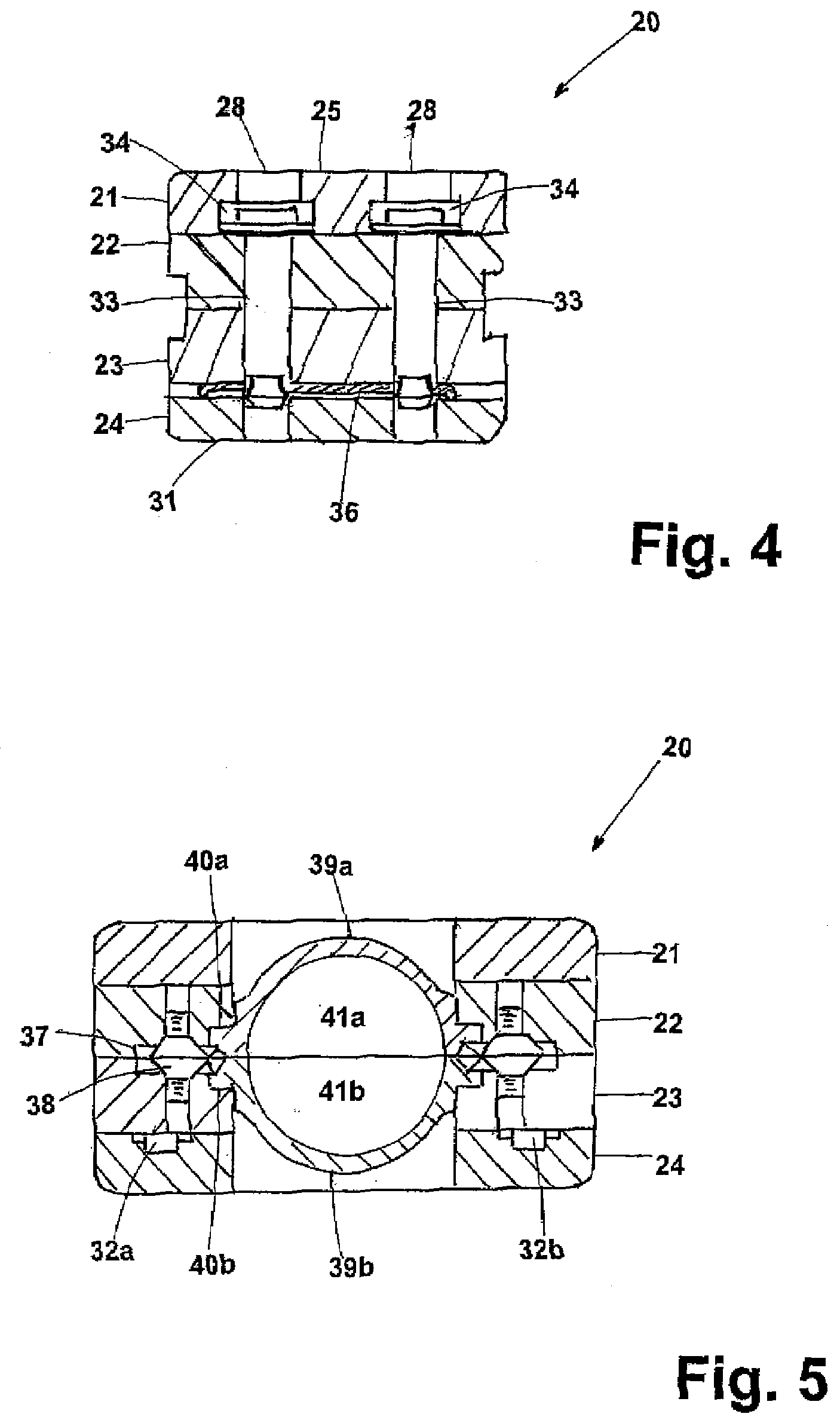 Mold for forming golf ball covers