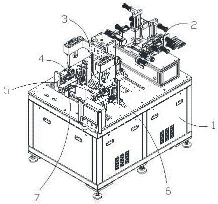 Vertical winding machine and winding method thereof