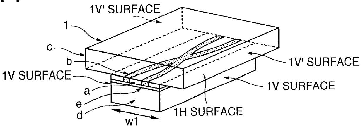 Optical waveguide device for connections without optical axis adjustment