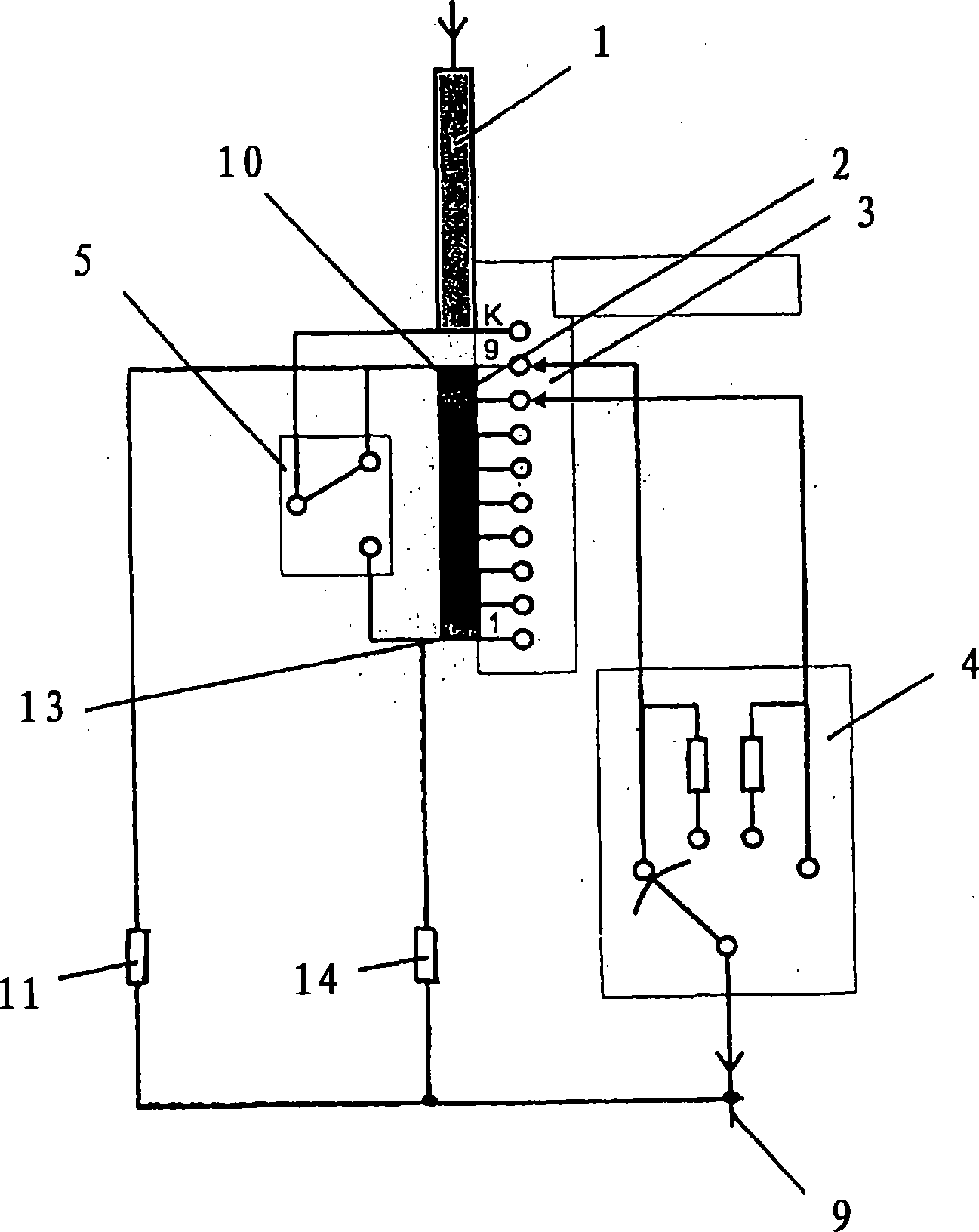 Step switch comprising a polarity switch for a variable transformer