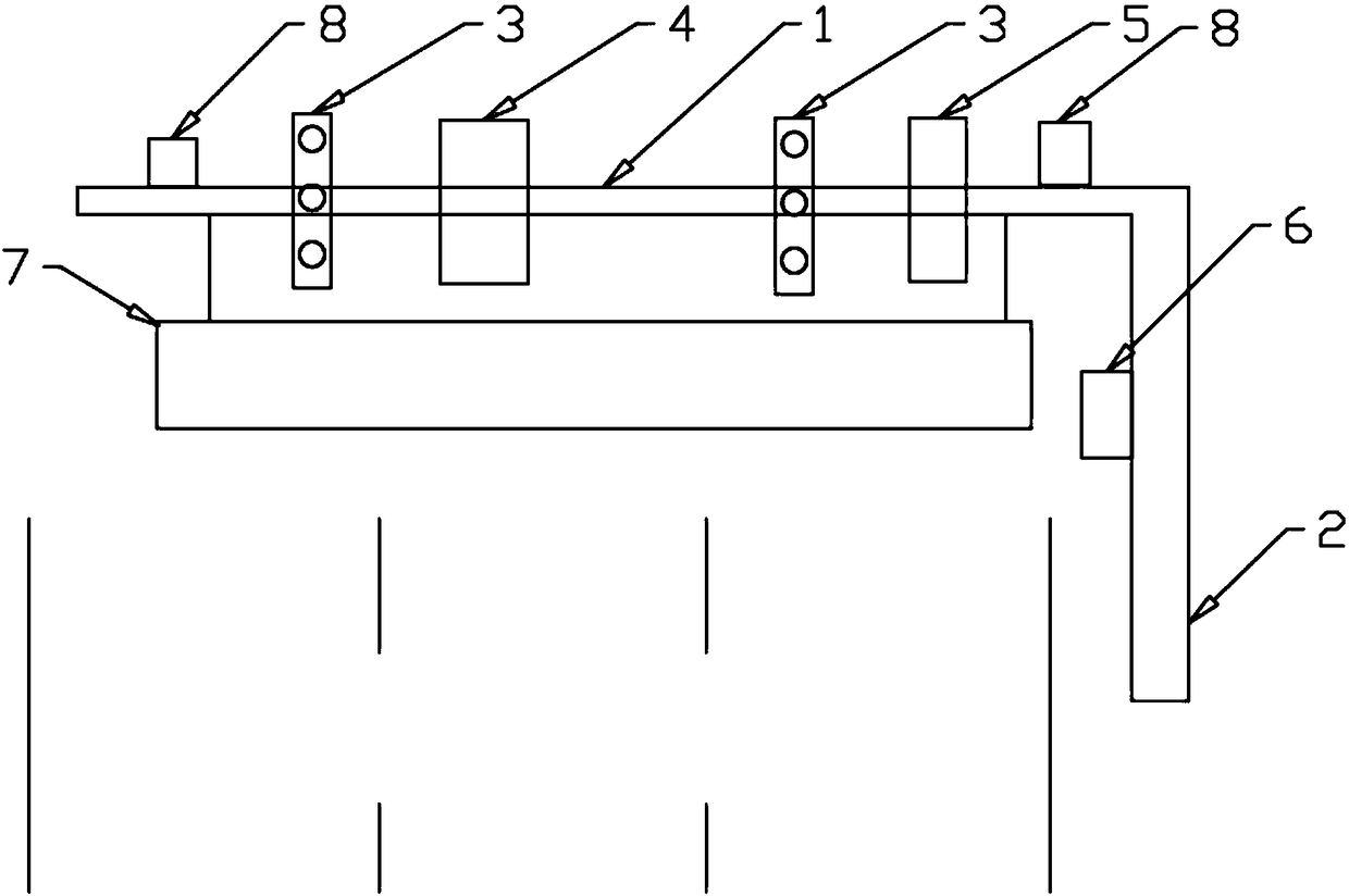 Intelligent traffic management system and use method