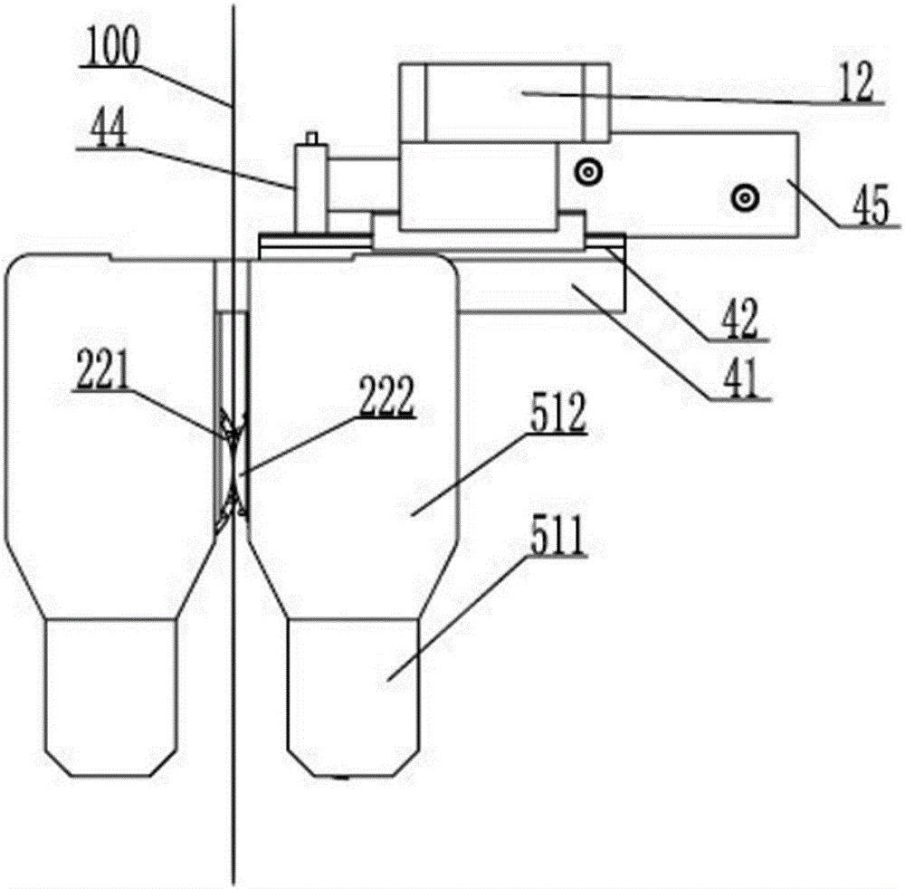 Sheet dust removal mechanism