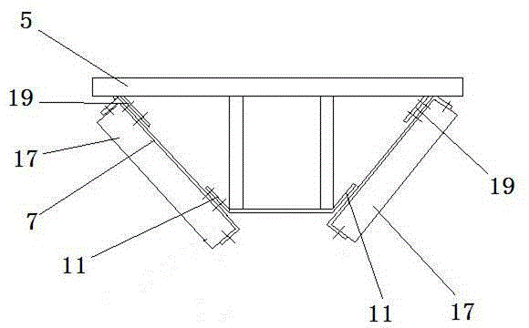 Circularly progressively rolling type channel lining machine