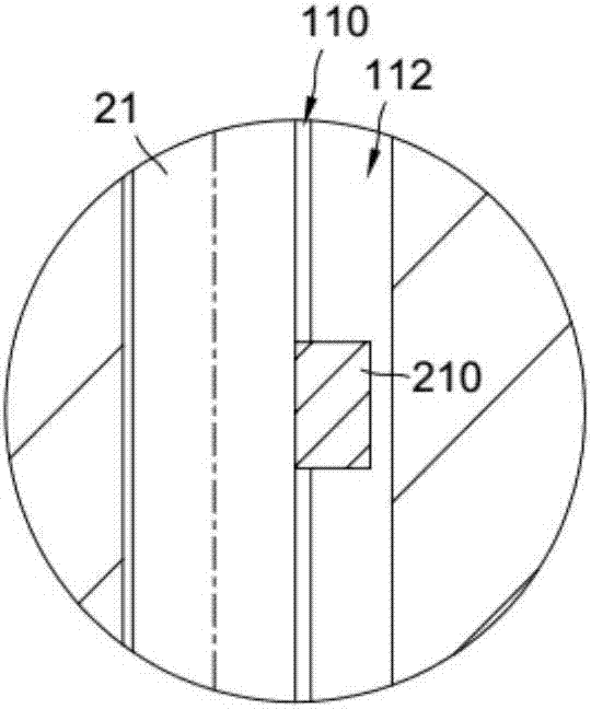 Spindle device for reducing vibration amplitude