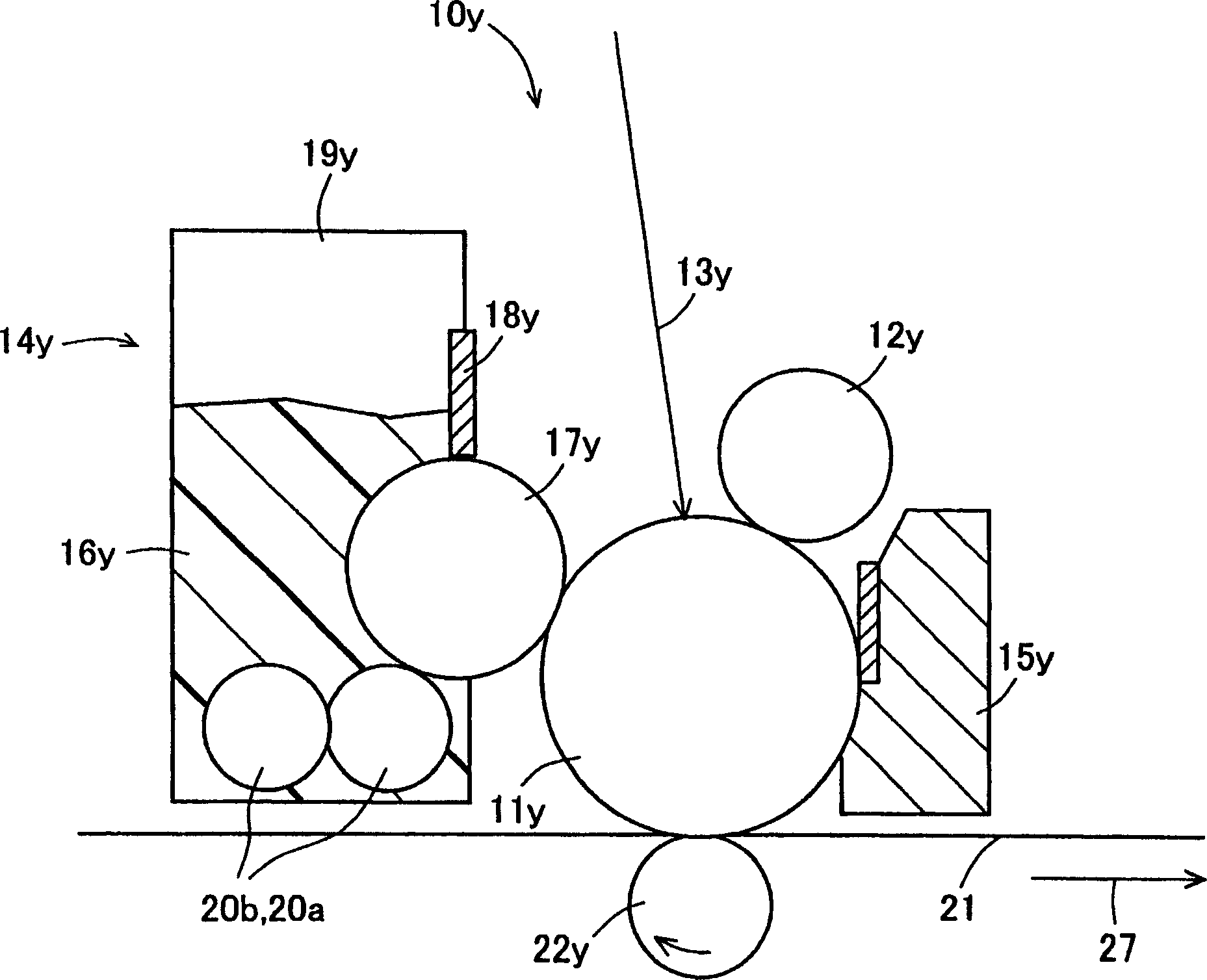 Image forming apparatus and fixer fluid applying roller