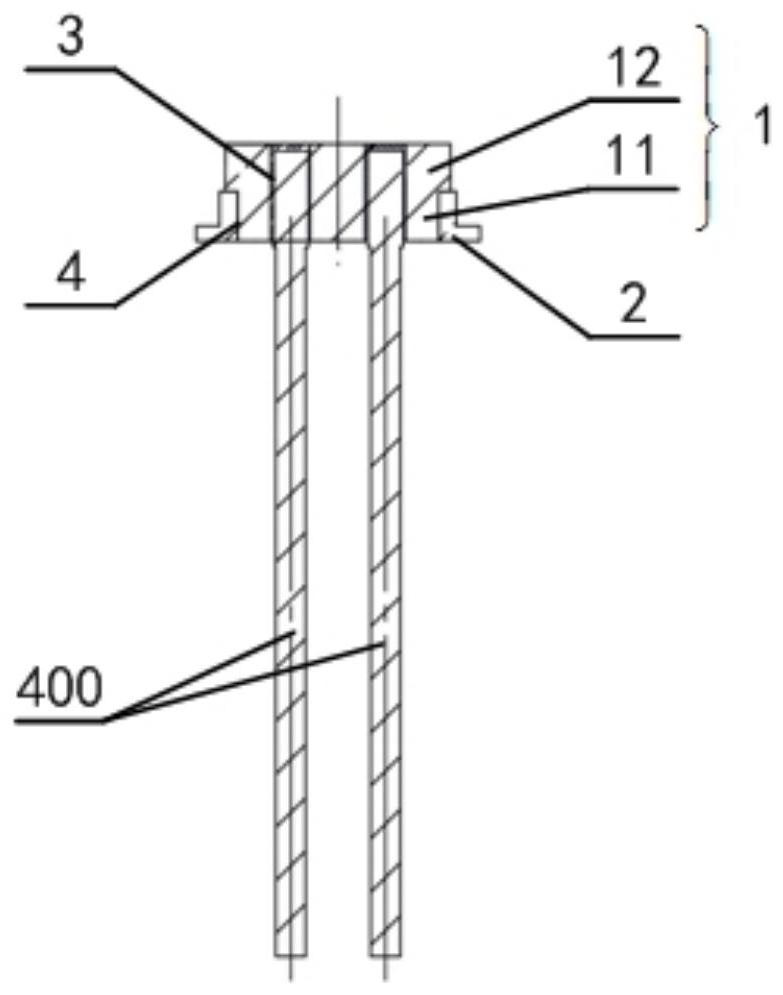 Transistor tube base and transistor airtight packaging structure