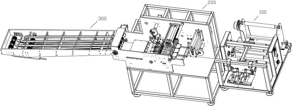 Non-woven fabric slitting, folding and conveying device