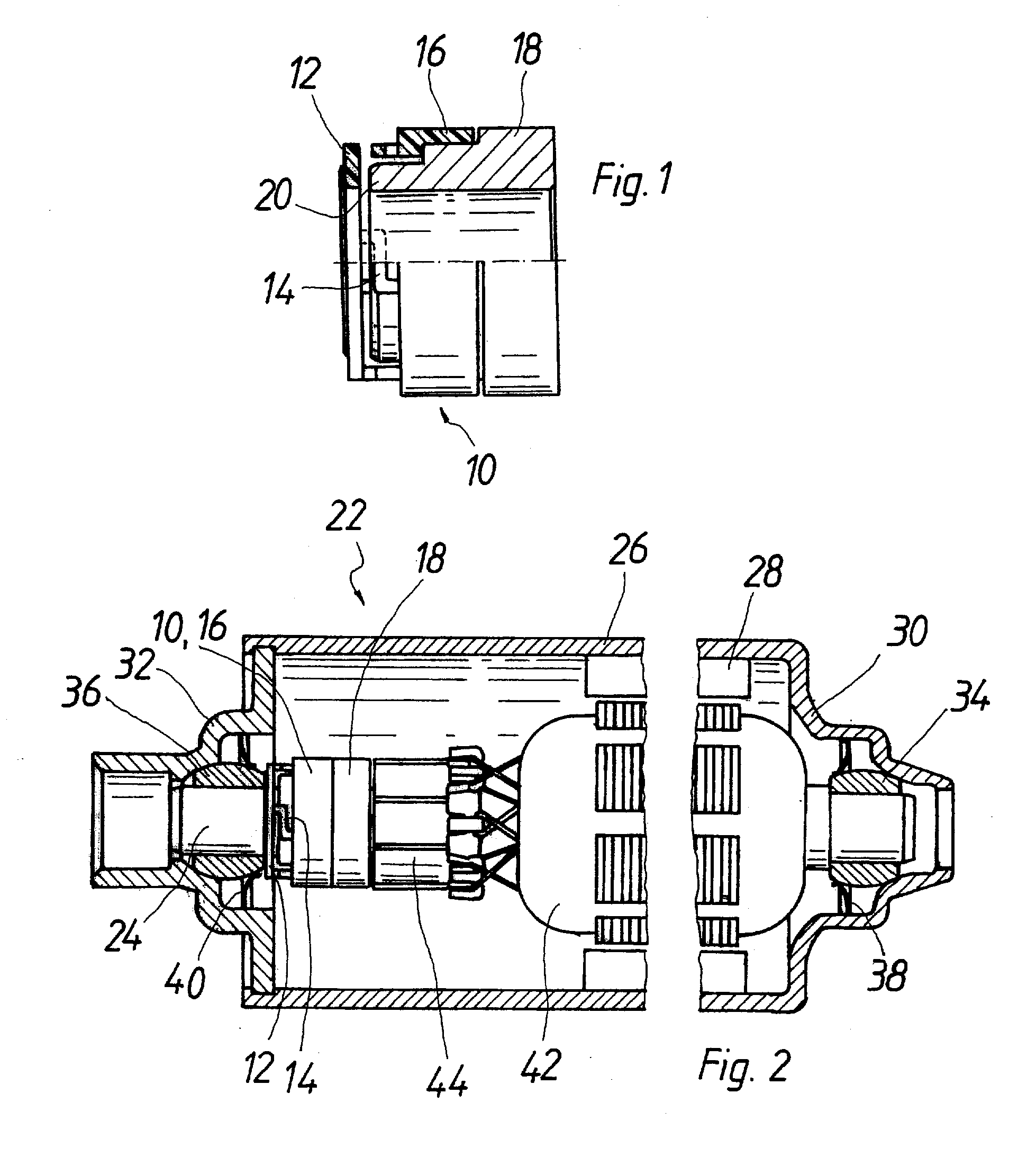 Spring elemnt for compensating axial play in a motor shaft of an electric motor