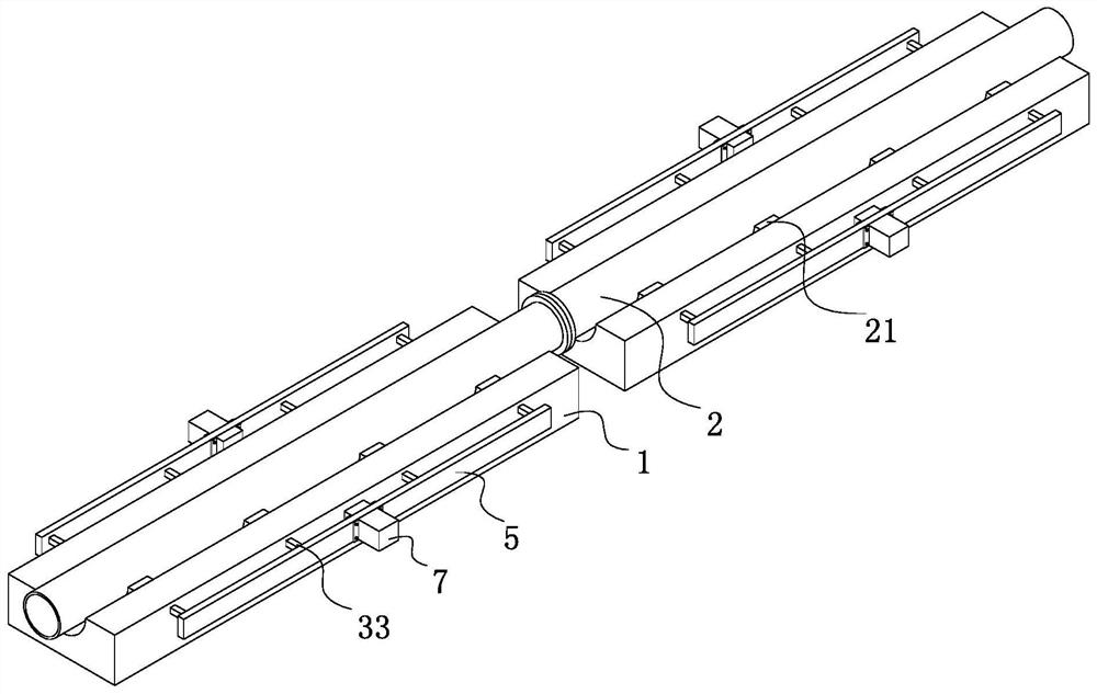 A municipal pipeline construction structure and method thereof