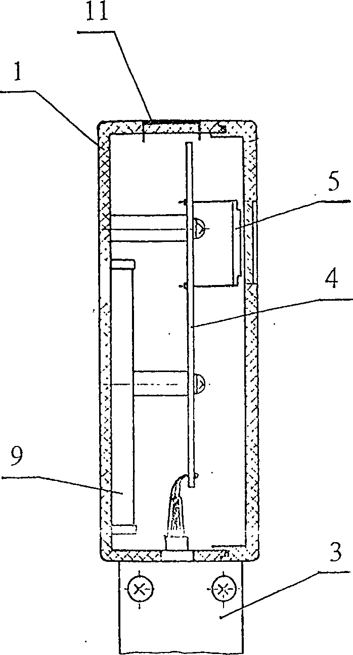 Open canal water level flow mensuring instrument capable of radio operatied