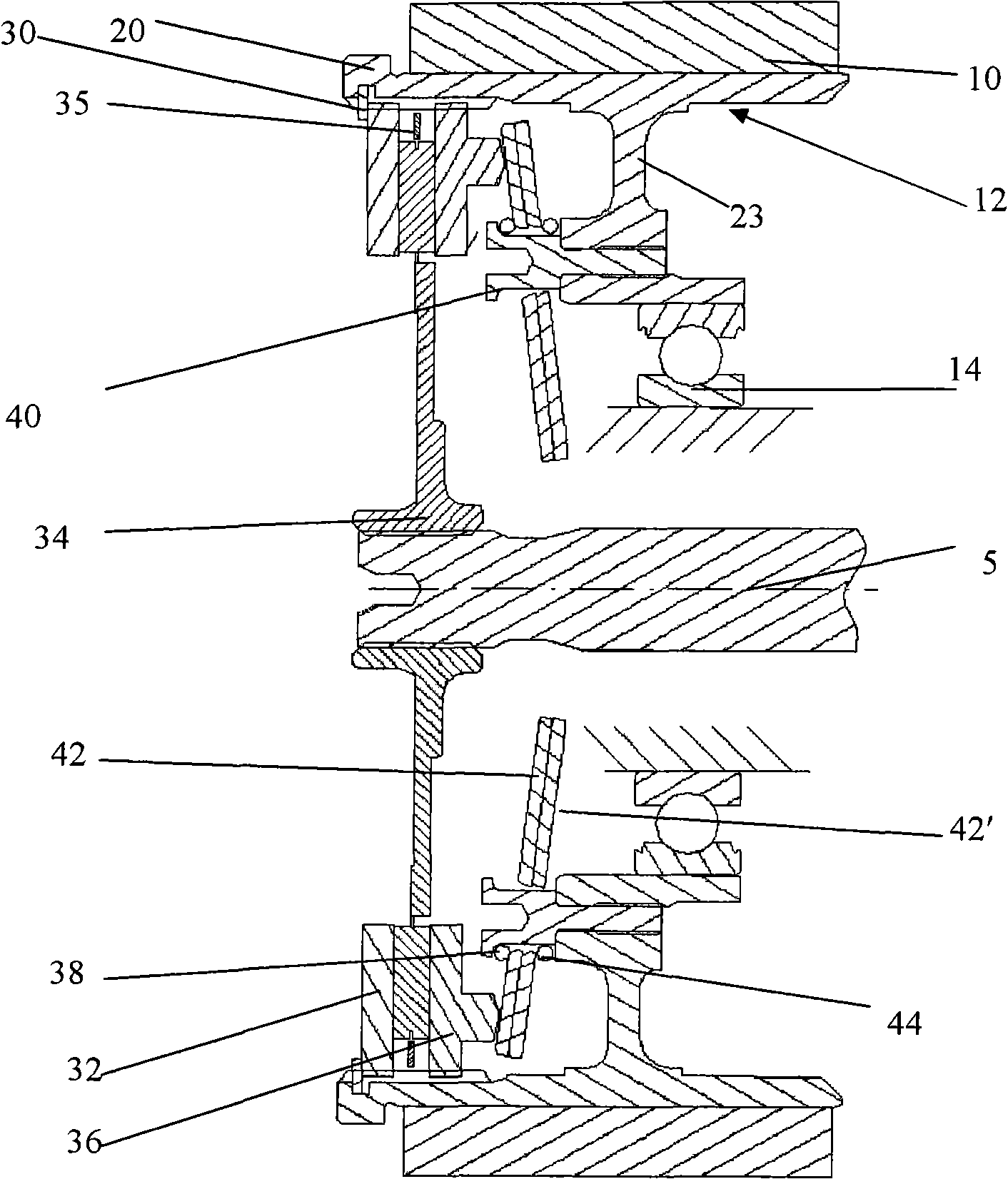 Normallyclosed clutch integrated in motor rotor bracket and vehicle including same