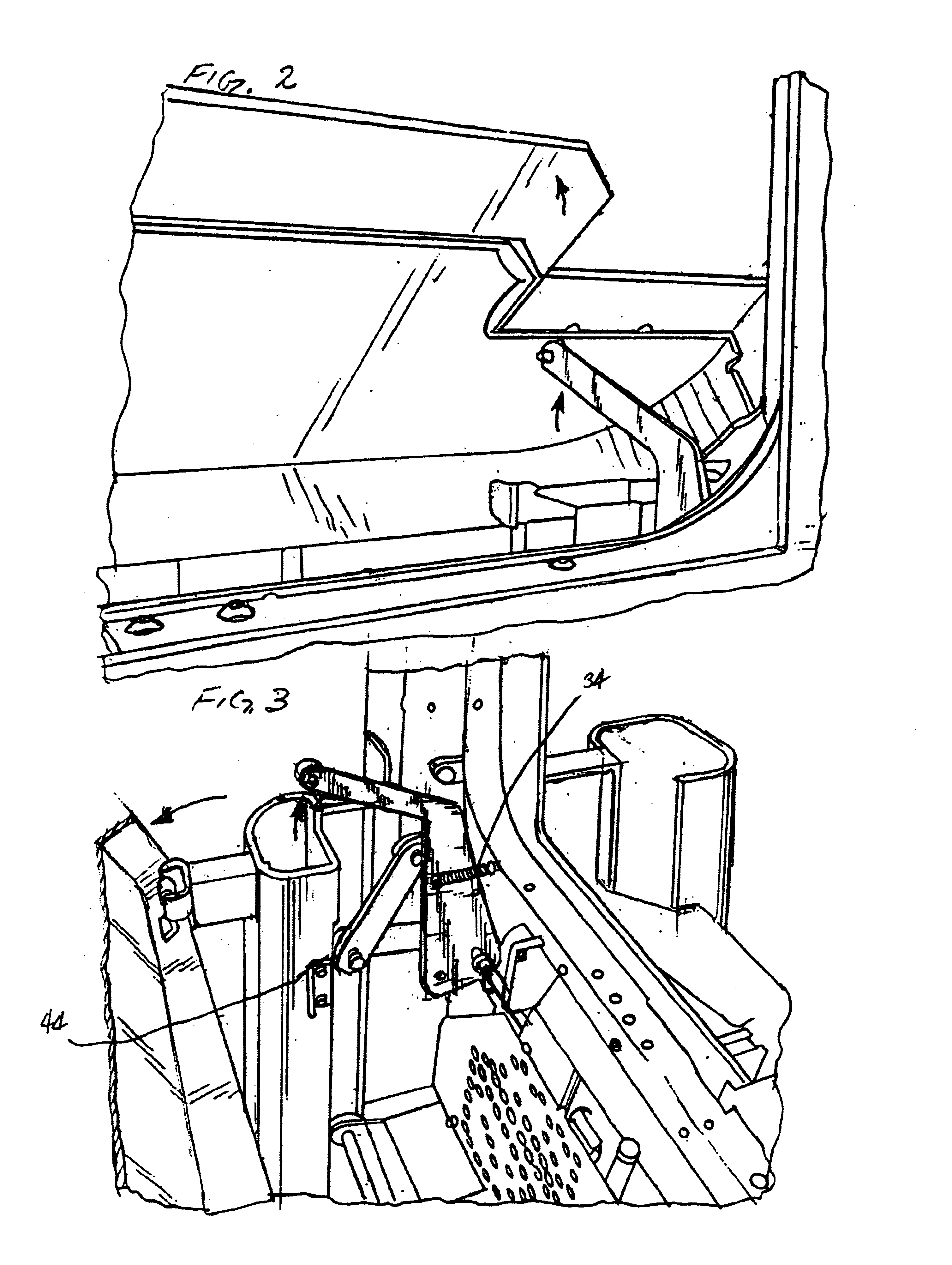 Strapping machine with automatic chute opening system