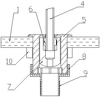 An automatic water purification fish tank