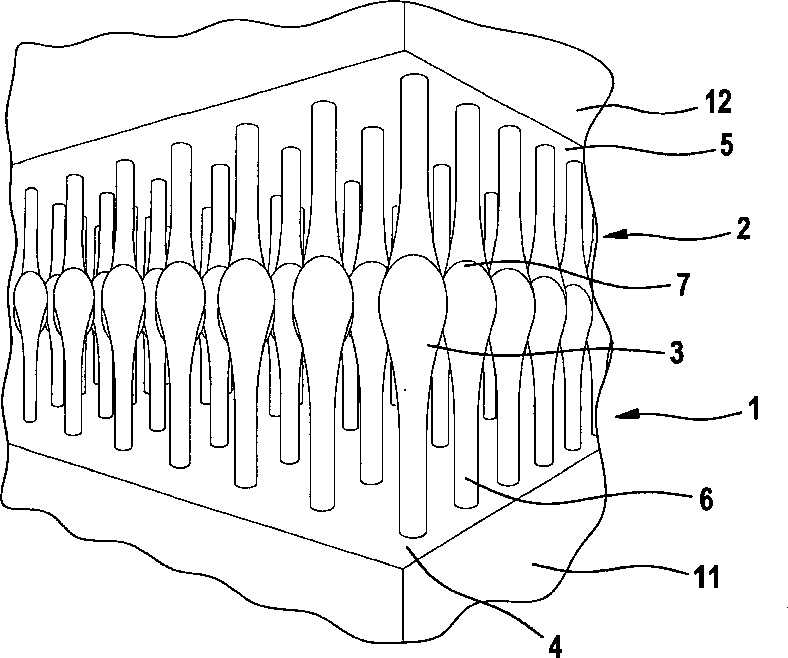 Grinding device with detachably mounted grinding element