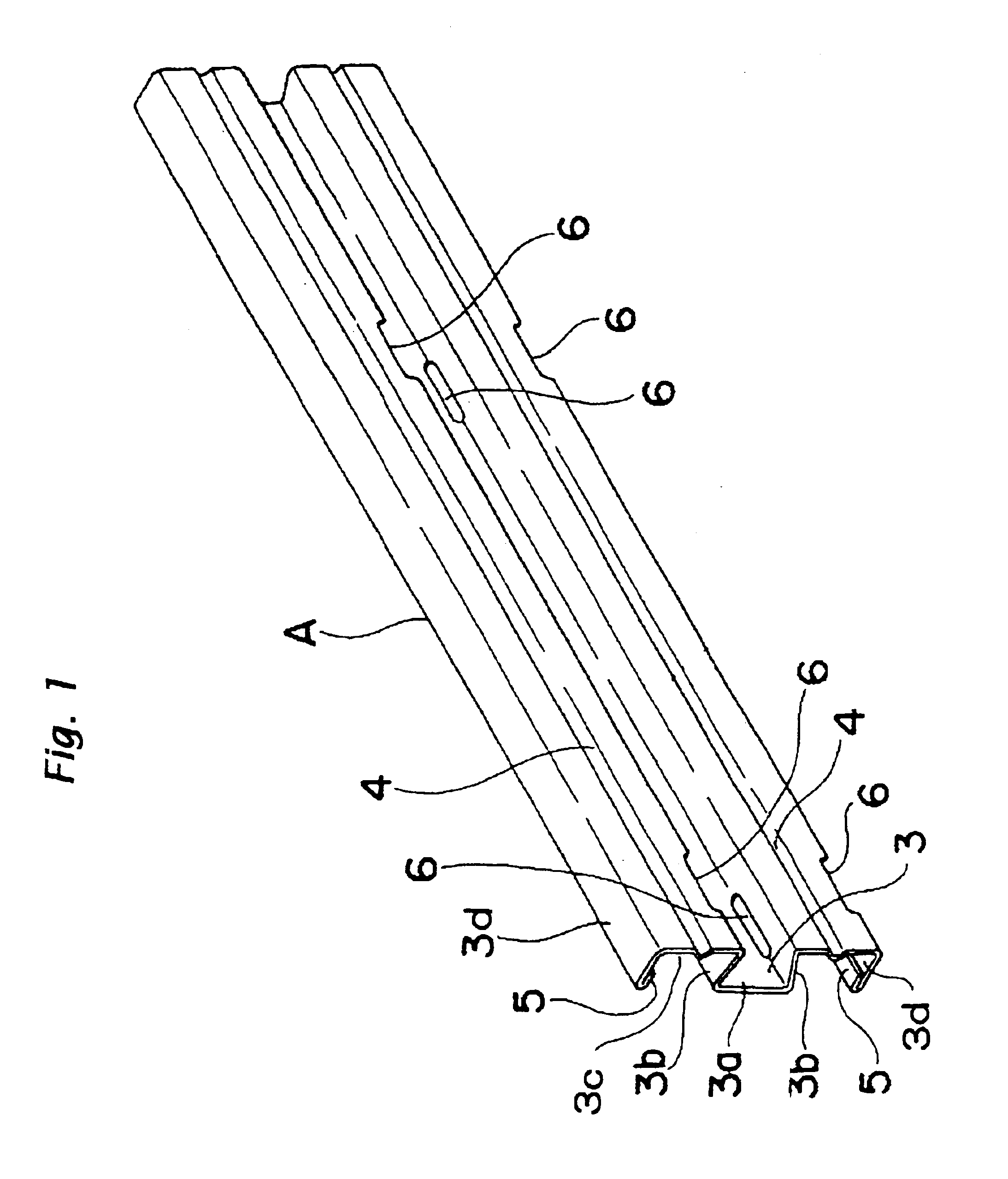 Frame member with traveling rail used in conveyor system and traveling frame assembly using the same