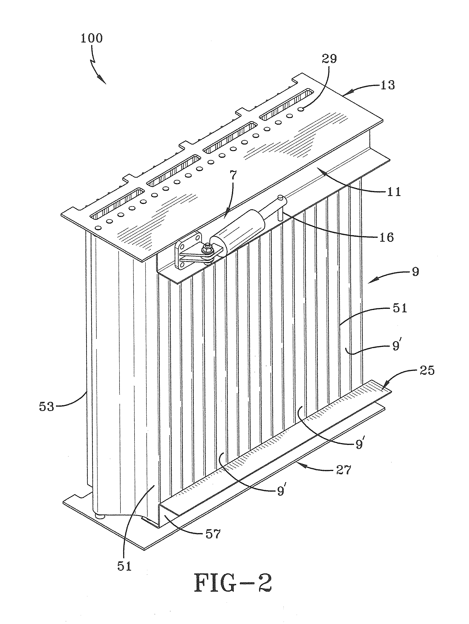 Louver device for removing moisture and dust